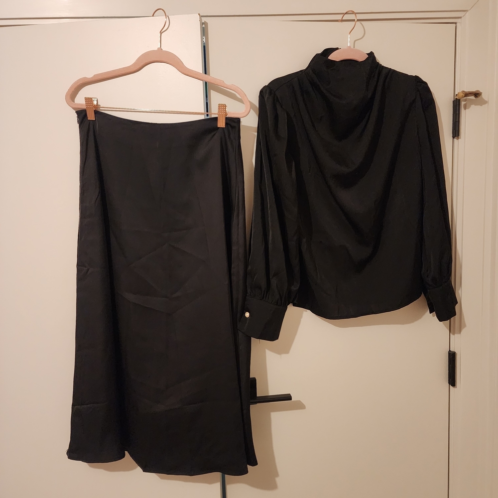 Elegant Black Women's Skirt